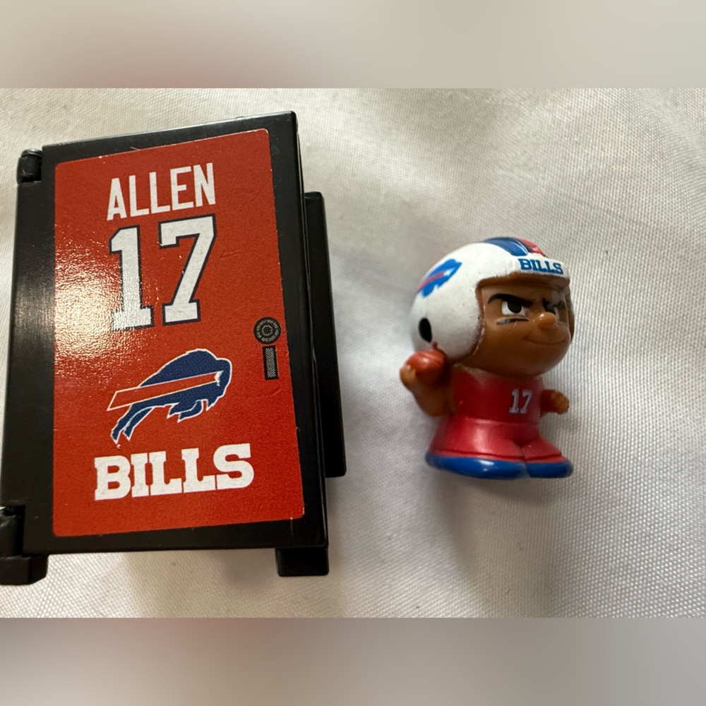 NFL Football Buffalo Bills Josh Allen Teenymate locker